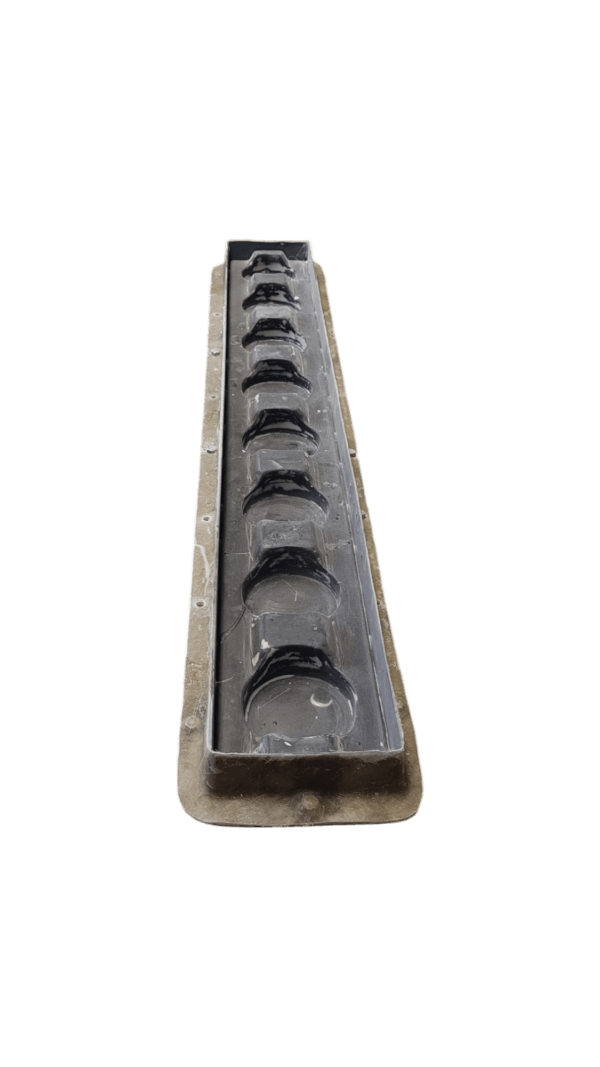 Moldes em PRFV para fabricação de blocos ecologicos